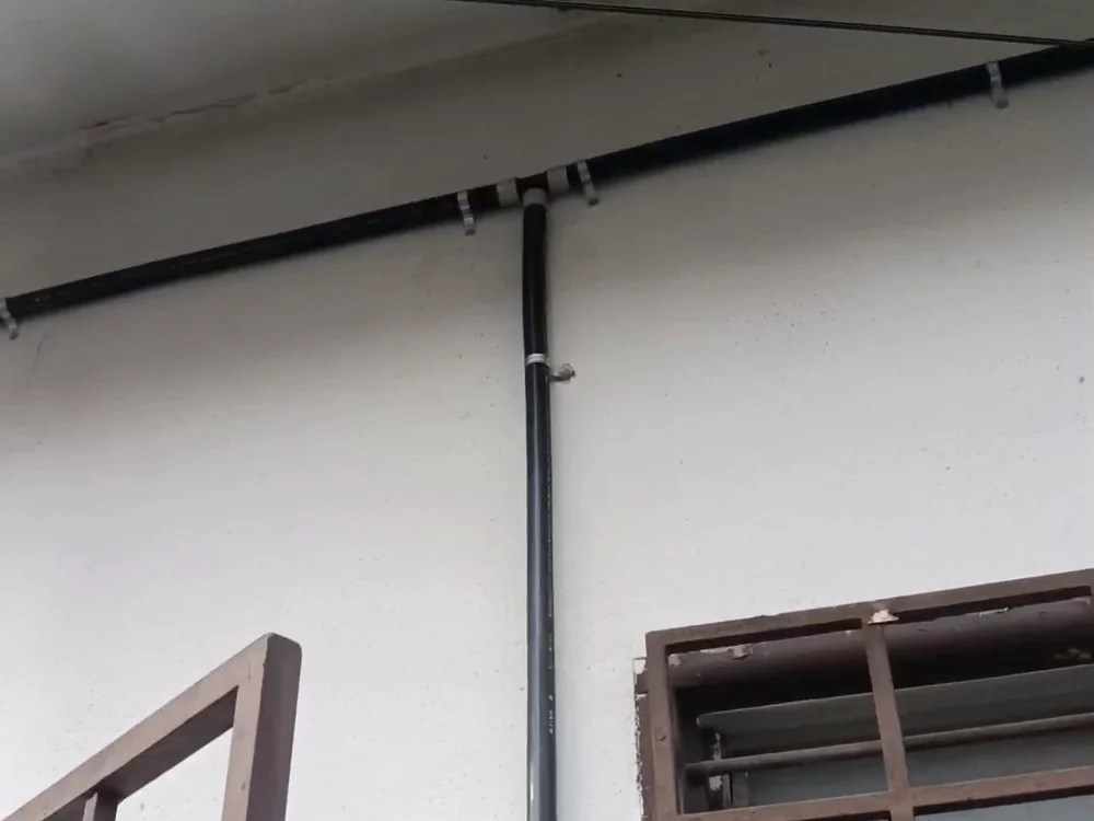 Laluan bypass paip luar oleh Hazrin Plumber & Renovation Services