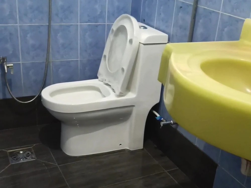 Hasil kerja ubah suai bilik air oleh Hazrin Plumber & Renovation Services
